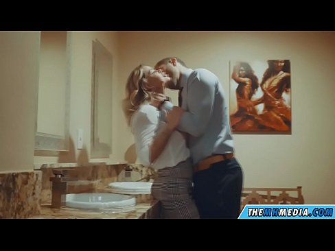 ❤️ Nalika pirang busty seduces anjeun dina restroom umum ️❌ vk porno dina su.kassavrn.ru ❌❤